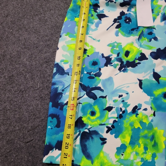 NWT two piece set! Saks Fifth Avenue - Picture 3 of 11